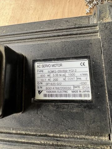 YASKAWA SGMG-09V6W-YG12 servo motor 
