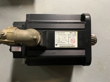 Yaskawa AC Servo Motor USAGED-20-ML11-H 