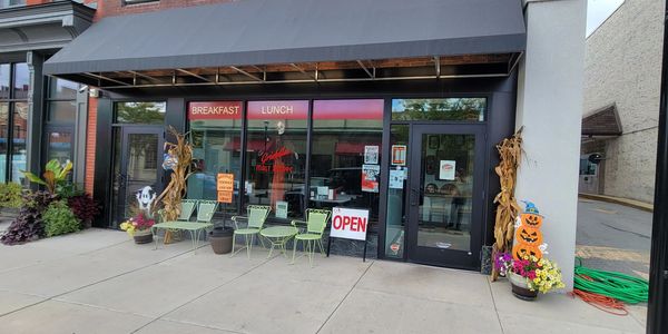 Griddles Malt Shoppe storefront in Columbia Pa