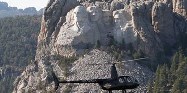 Helicopter tour over mount rushmore