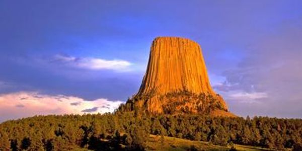 110 miles from Devils tower