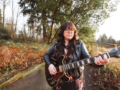 Erina McLaren 2025 Top Indie Artist Young Outlaw Music 
