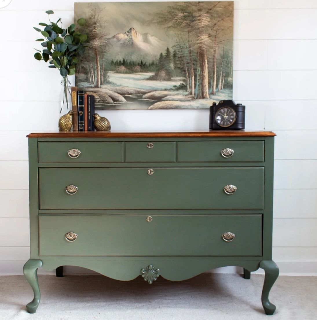 Griffin Vintage Furniture and Gifts in Waterdown, Ontario