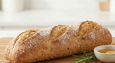 Deilig grov og sunn  baguett, litt sødme og honning.  