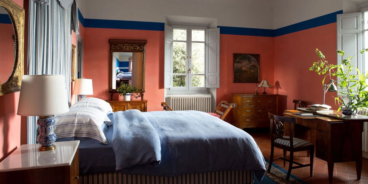 Luxurious  18-century villa in the hills of Florence