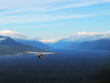 Cessna 172 over Kootenay Lake