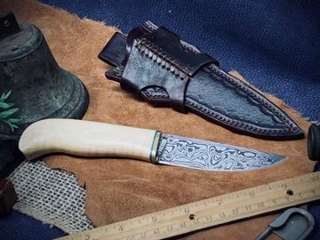 Scandi style bushcrafter.  