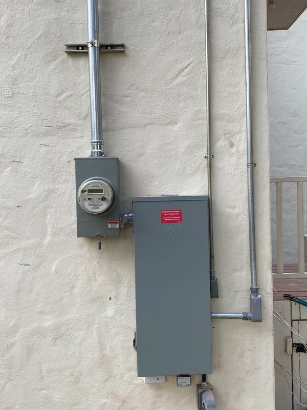 New 200Amp Electrical Service Entrance