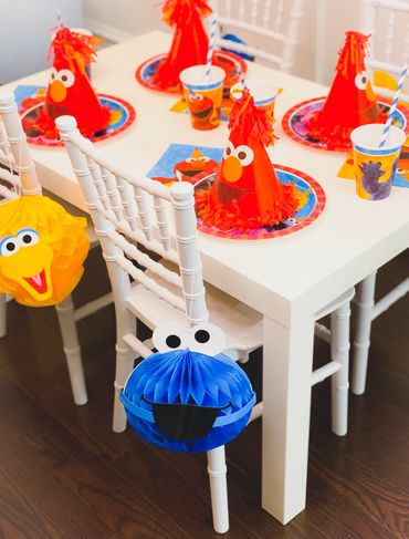 Sesame street themed children's birthday party. Vaughan party kid hire. Kids chair and table rentals