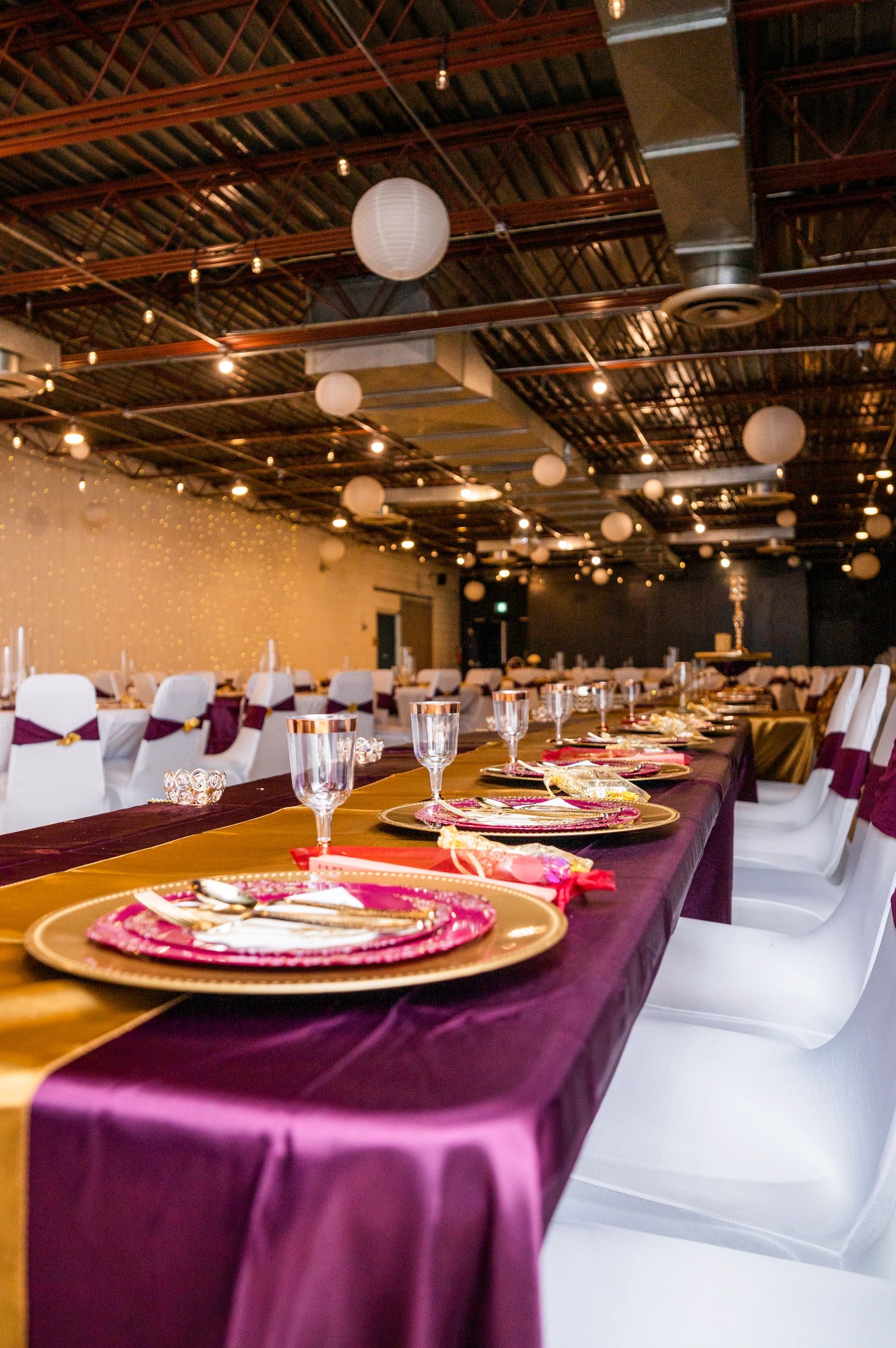 WEDDINGS, image size:1703x2560