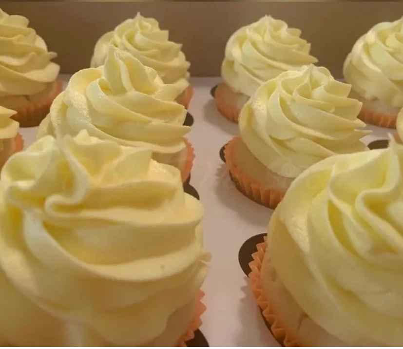 Tropical Fruit Cupcakes