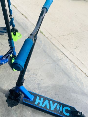 SCOOT MOD SHOP, Grande Prairie, AB
HAVOC CUSTOM BLUE