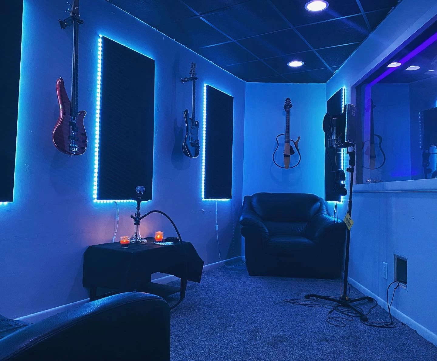 STUDIO A BOOTH
