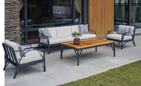 Auburn Furniture Patio Set