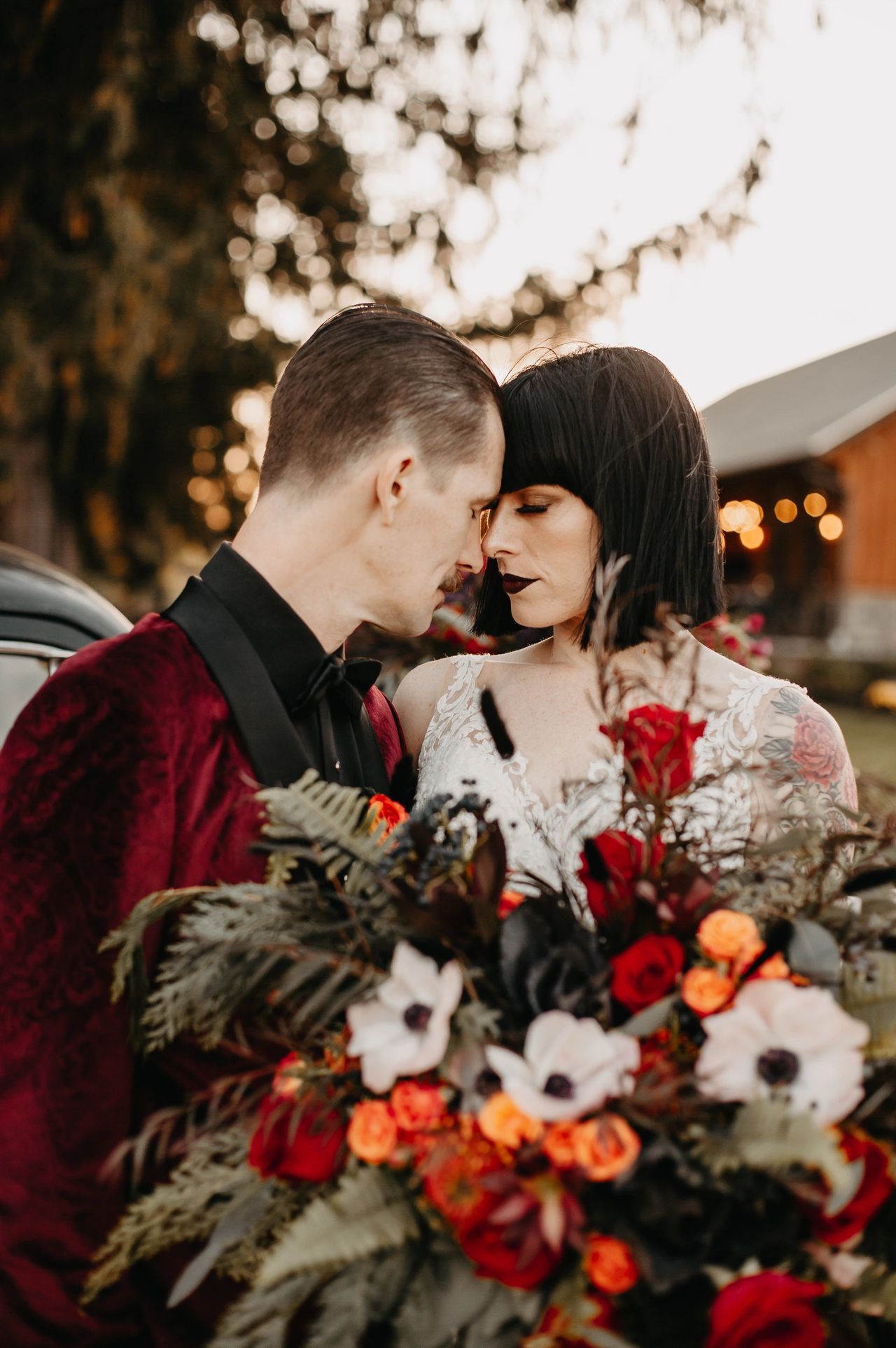 REAL WEDDING // Romantic Dark and Moody Rustic Midwest Wedding