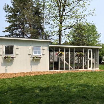 Single pitch style chicken coop with run