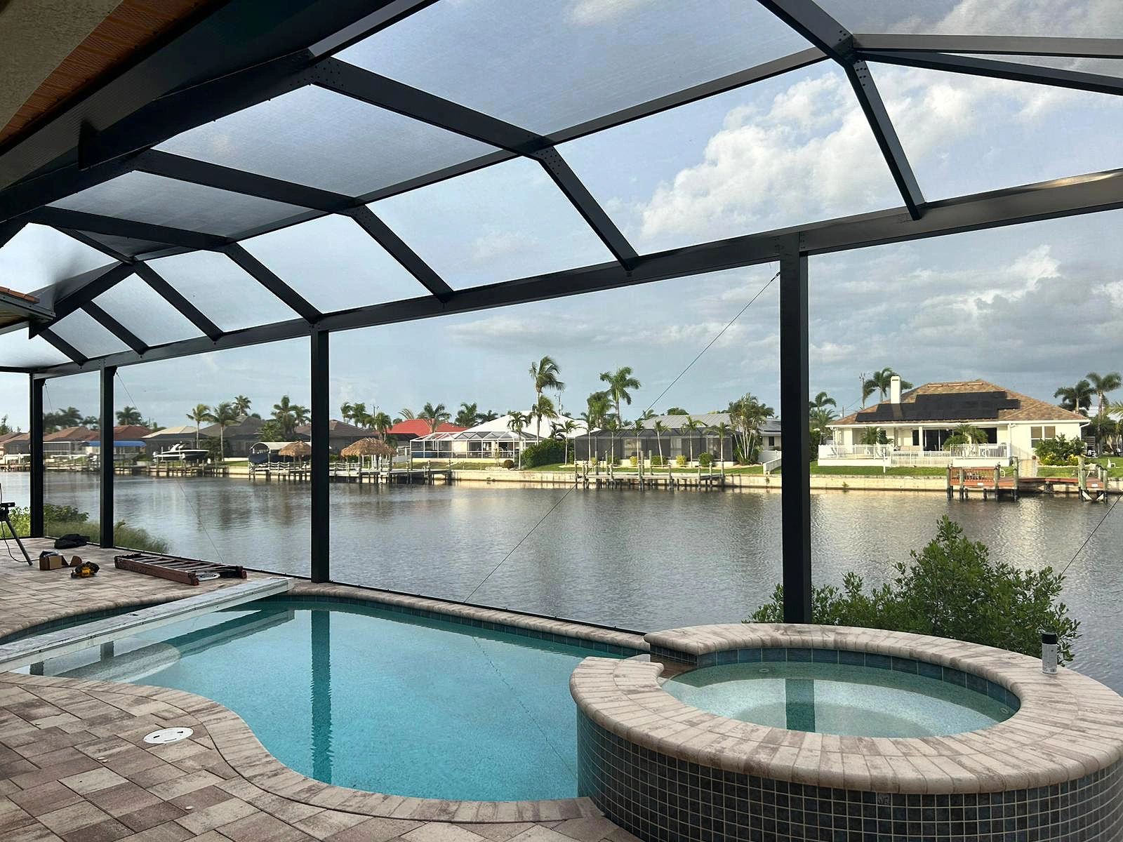 Pool and Spa Enclosures | Outdoor Pool Screen Enclosure