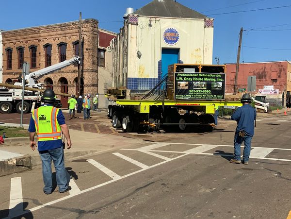 Historical gas station move in Jefferson, Texas