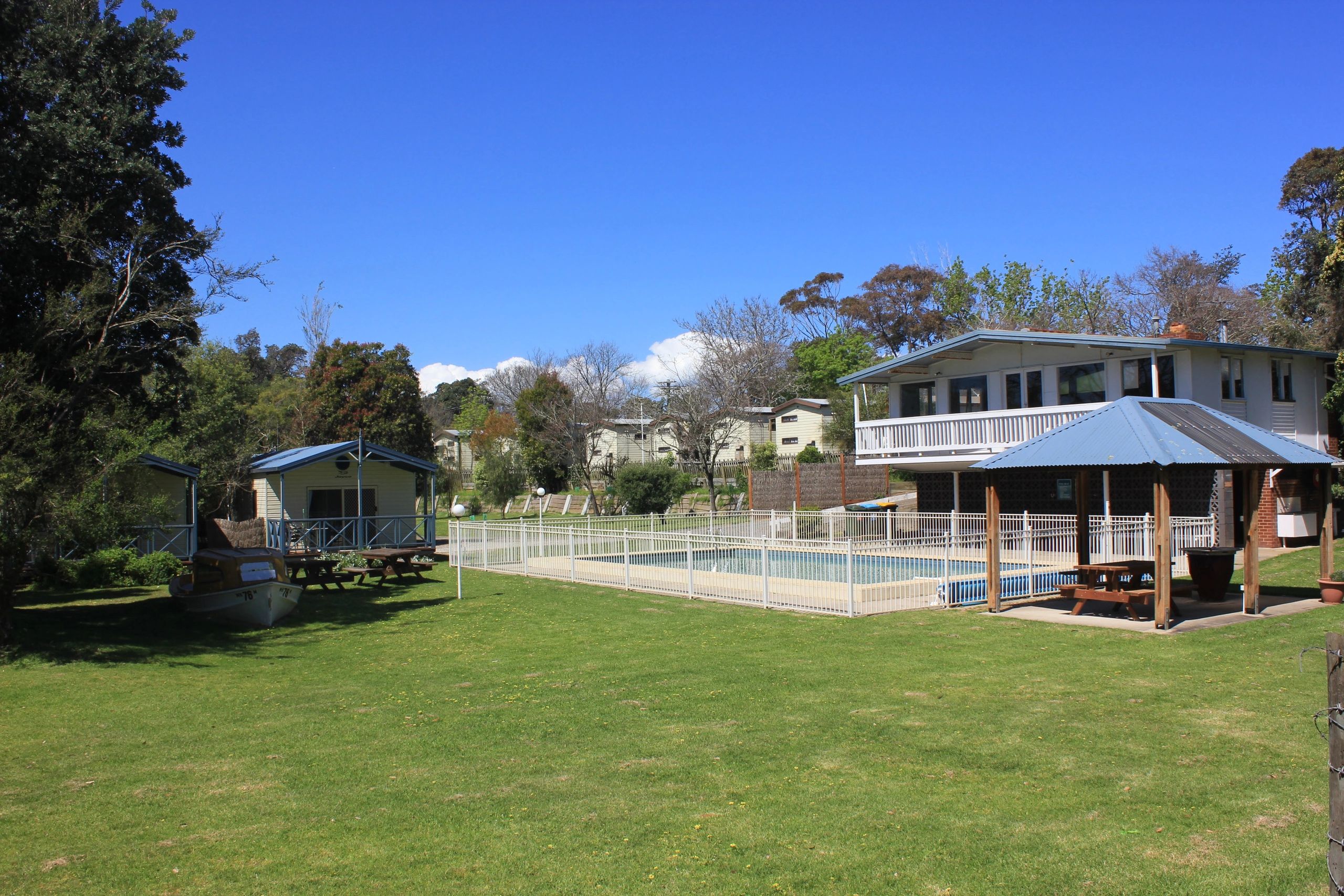 Beach Park Tourist Caravan Park - Main photo