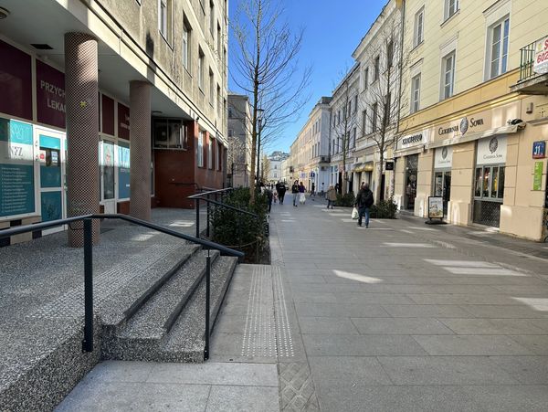 poręcze stalowe
ślusarstwo
lastryko płukane
schody terenowe
oznakowanie dotykowe
tactiles
guz dotyko