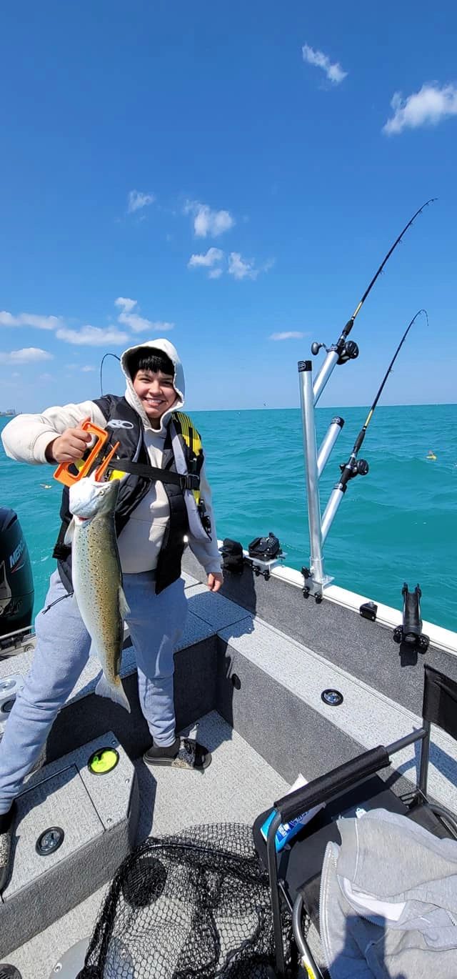 Thin Blue Line Fishing Chicago 27ft - Updated 2024 Prices