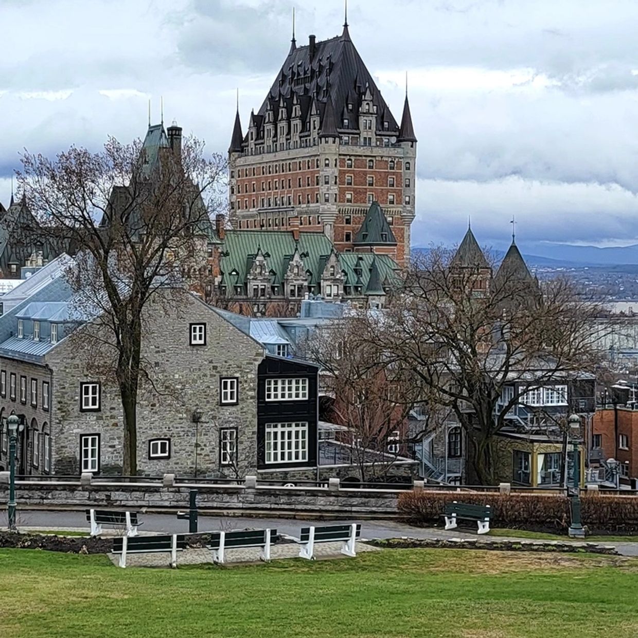 Aside view of the Chateau Frontenac