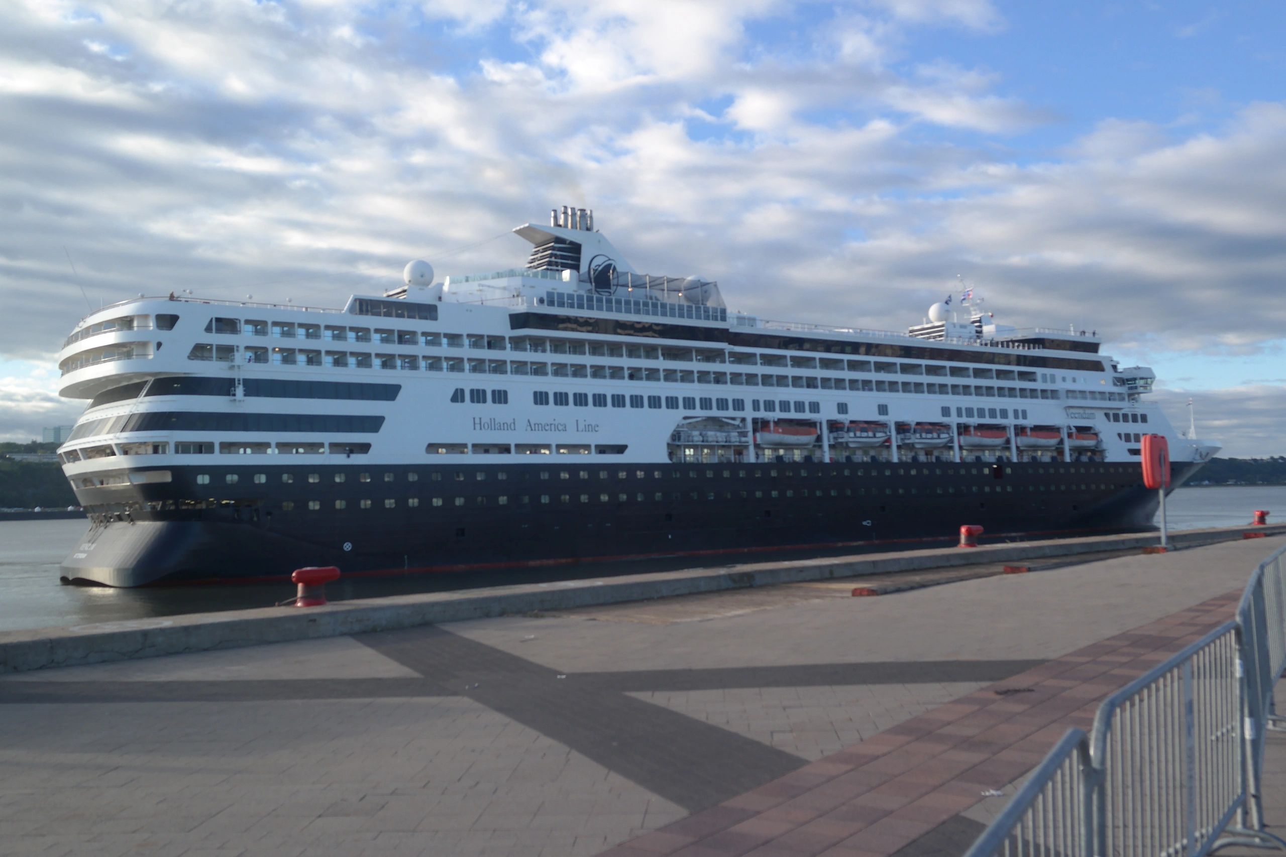 Holland America Cruiseline