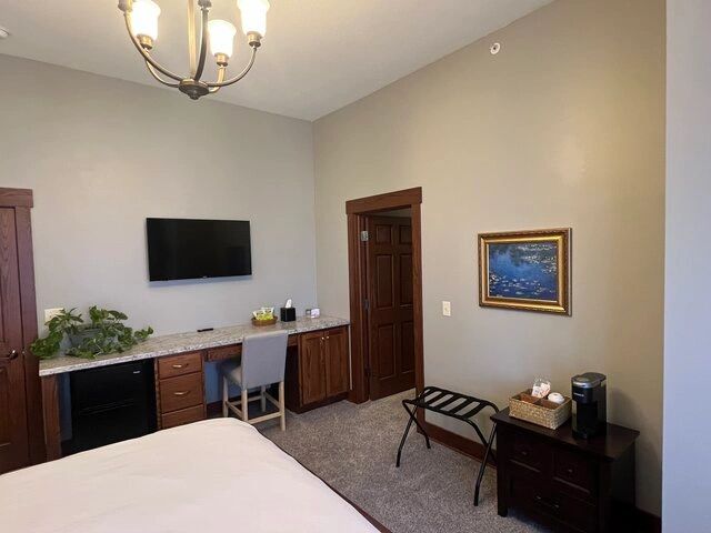 McGrady Inn — photo 19 of 27