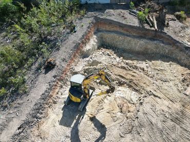 Site Cut, Bahrs Scrub.
5.5t Excavator