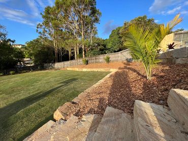 Mulch and Palms on Sandstone