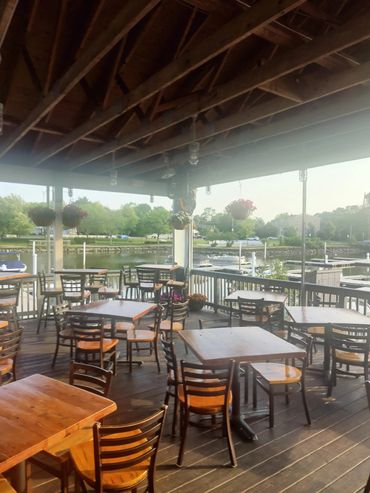 Music deck and eating deck