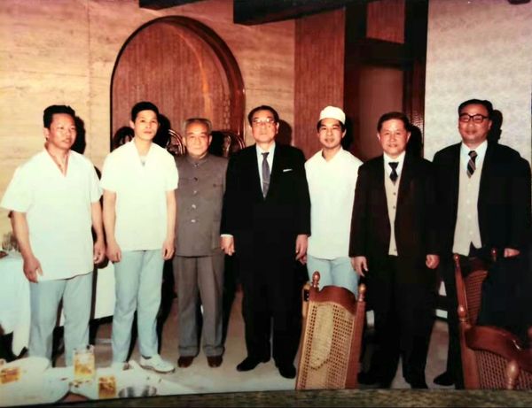 Chef Meishan's Grandfather (far left) when he was teaching in Japan. 阮深鴻師傅(左一)在日本期間.