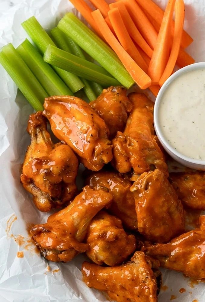 Lee's Brass Taps Bar & Grill