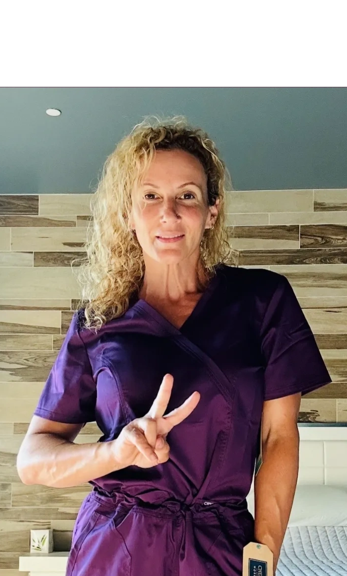 Sarah Thompson- Birth Doula and Postpartum Doula