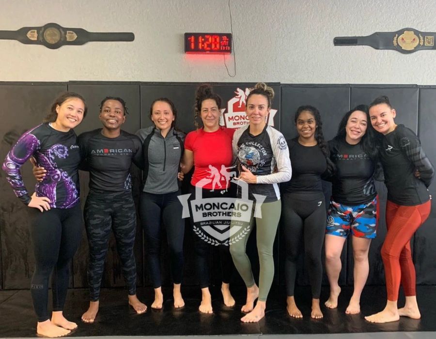 JIU JITSU & CARDIO KICKBOXING WOMEN PROGRAMS