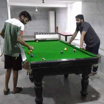 Students playing Snooker in Gaming Zone