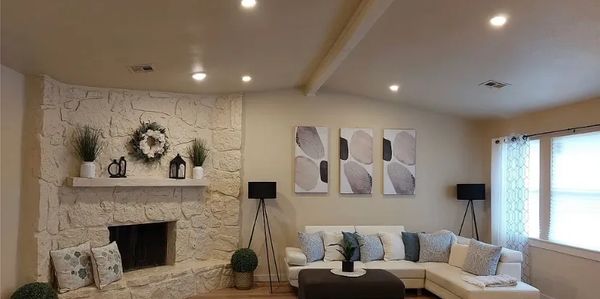 9132 S. 89th E. Ave. Tulsa, Ok 74133
Currently on the market!
Staged by: Property Staging Solutions