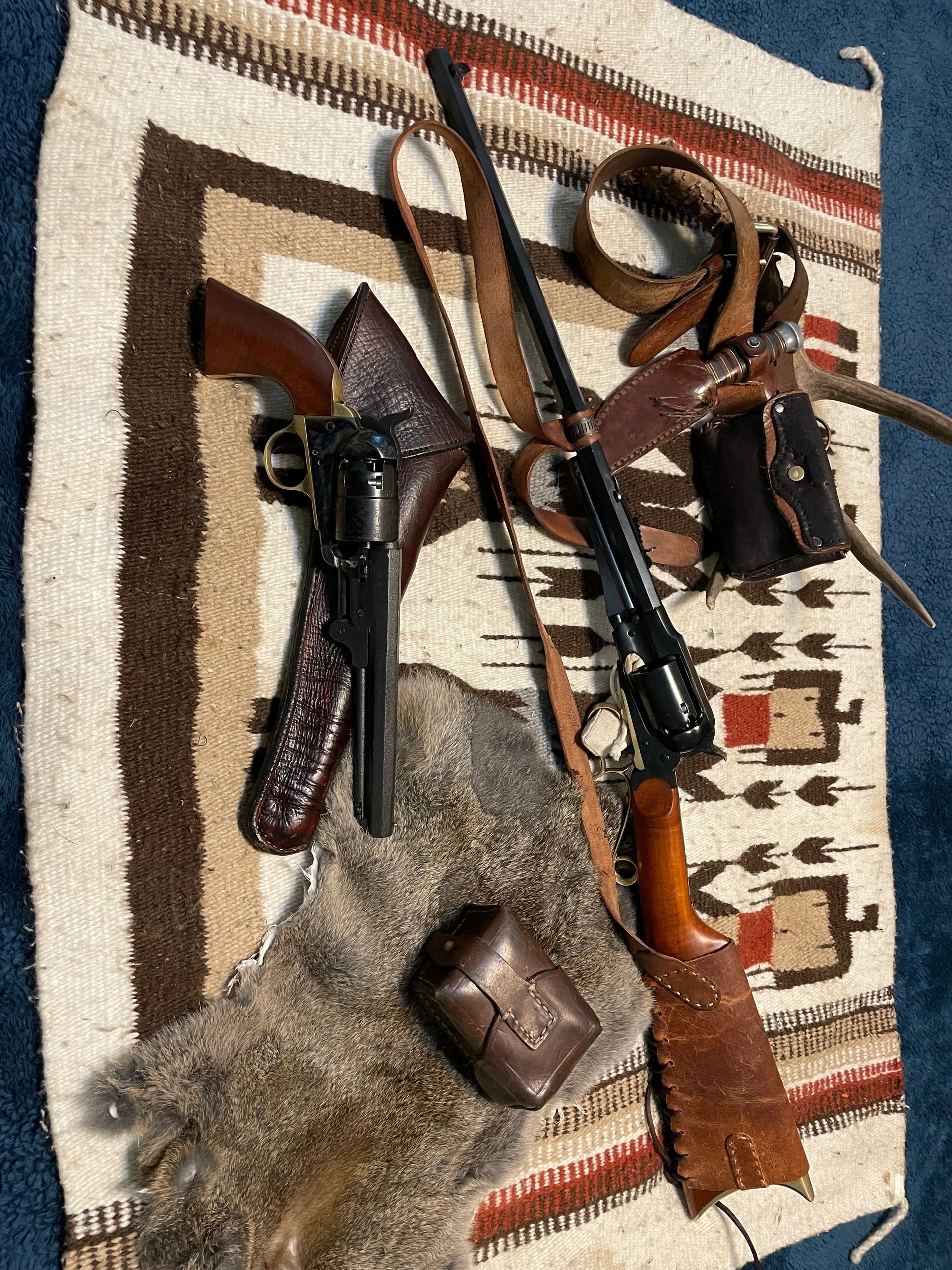 Frontier Leather Post