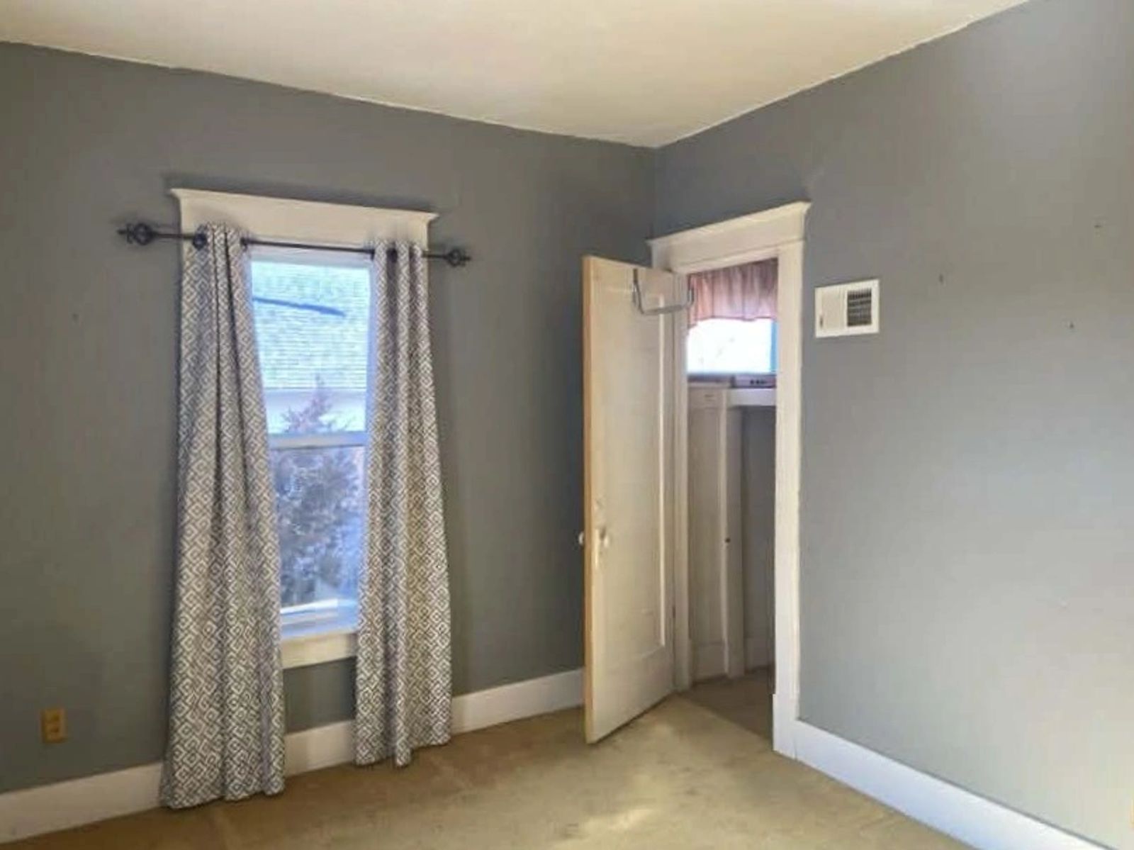 325 W 6th Street, Winner, SD — Winner, SD real estate photo thumbnail 15