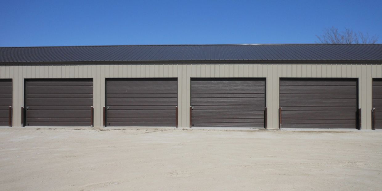 15 x 30 ft storage units with 8 x 12 ft door, Shippy Realty & Auction, Winner SD