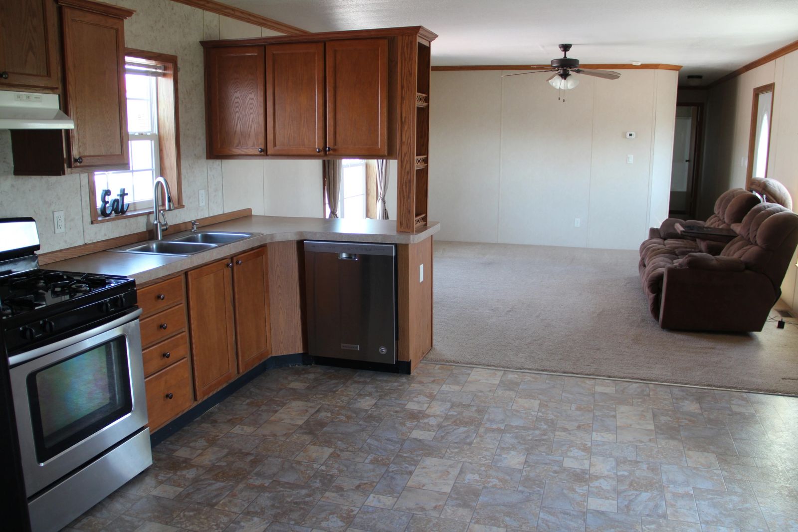 2014 Mobile Home to be Moved — Winner, SD — Mobile Home Auction in Winner, SD thumbnail 18
