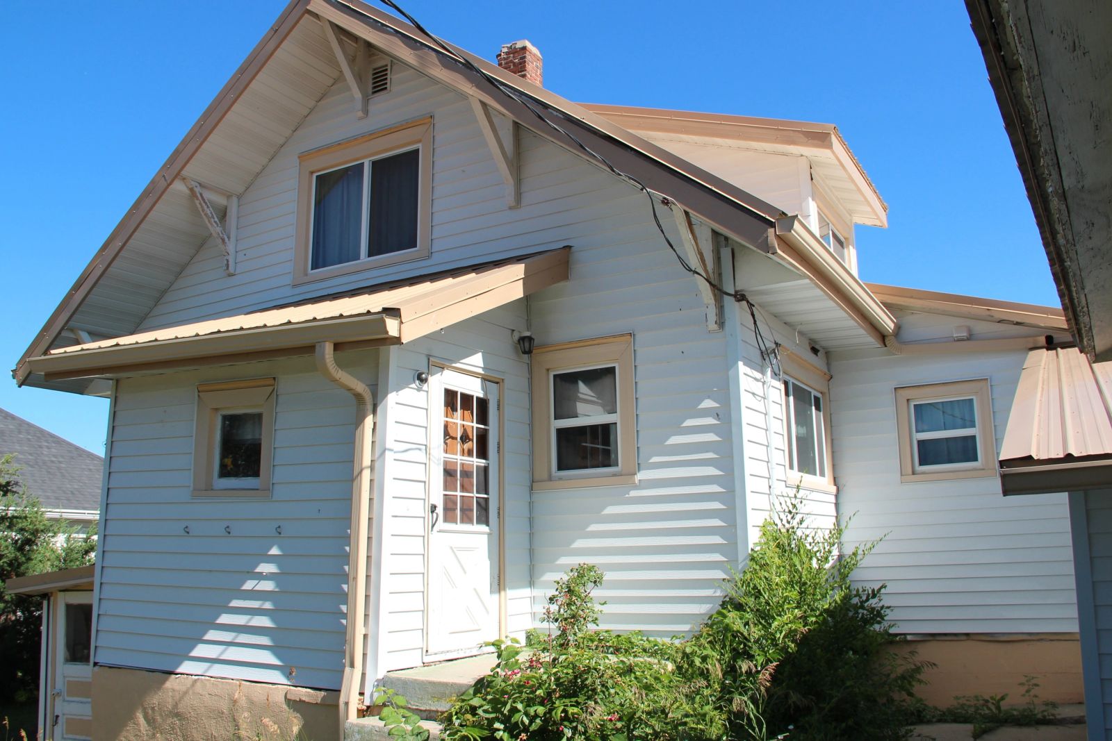 325 W 6th Street, Winner, SD — Winner, SD real estate photo thumbnail 2