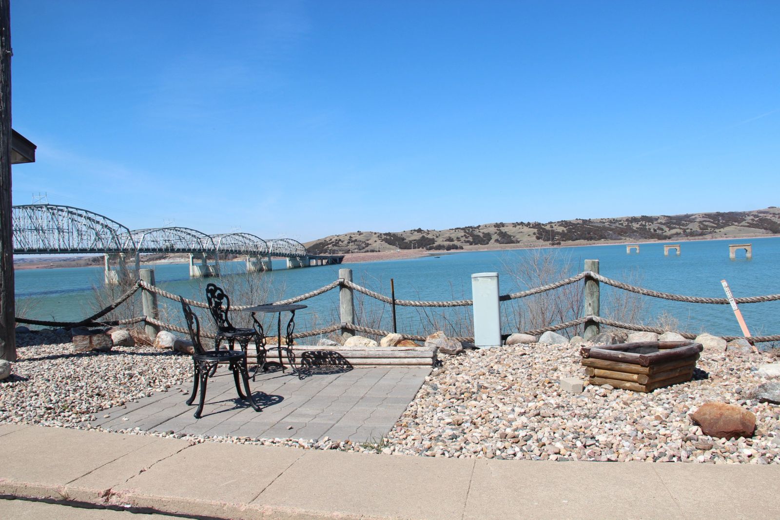 A Bridge View Inn, Chamberlain, SD — Chamberlain, SD real estate photo thumbnail 3