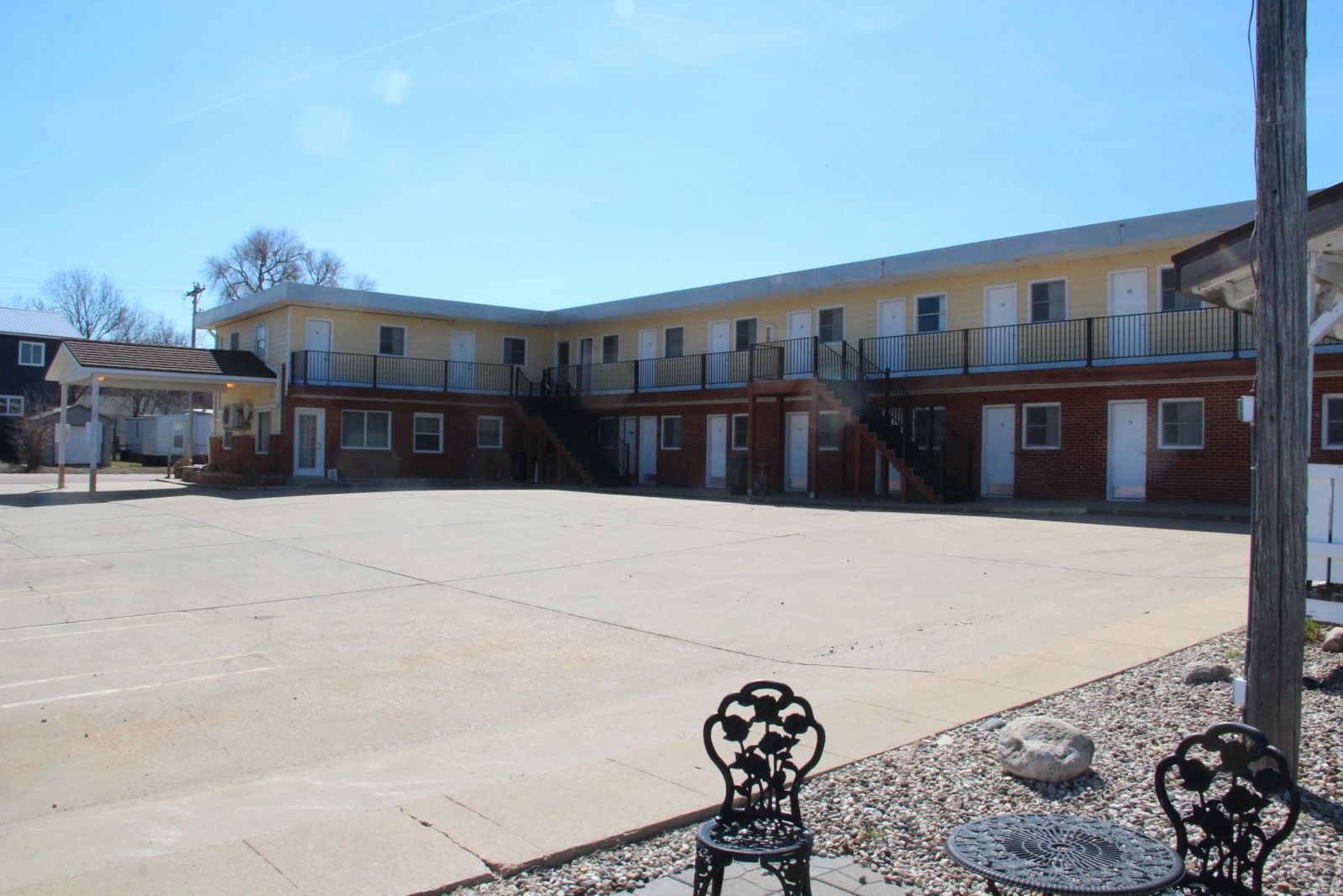 A Bridge View Inn, Chamberlain, SD — Chamberlain, SD real estate photo thumbnail 8
