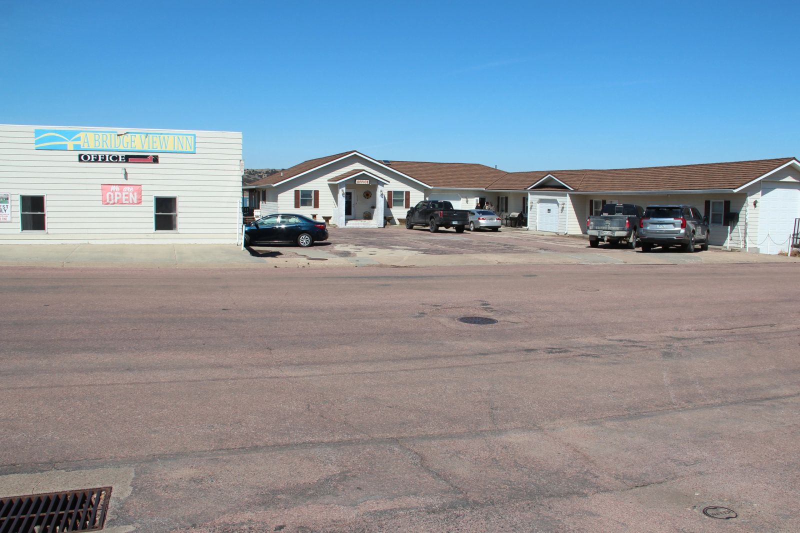 A Bridge View Inn, Chamberlain, SD — Chamberlain, SD real estate photo thumbnail 12
