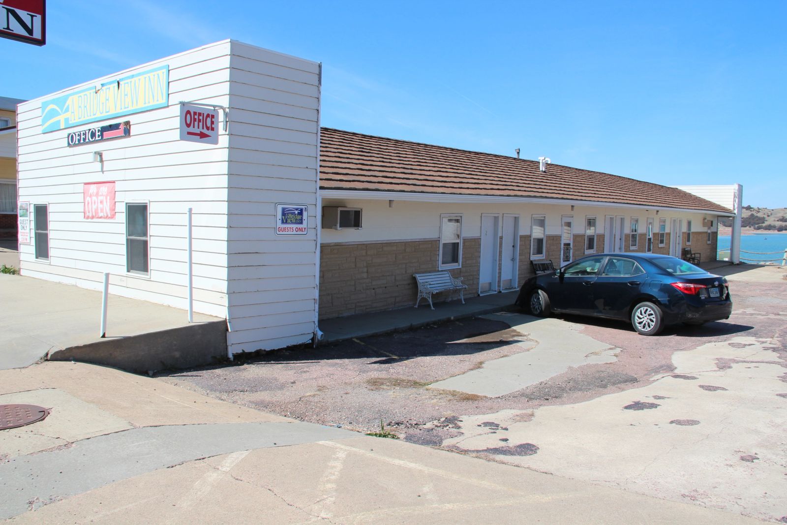 A Bridge View Inn, Chamberlain, SD — Chamberlain, SD real estate photo thumbnail 13