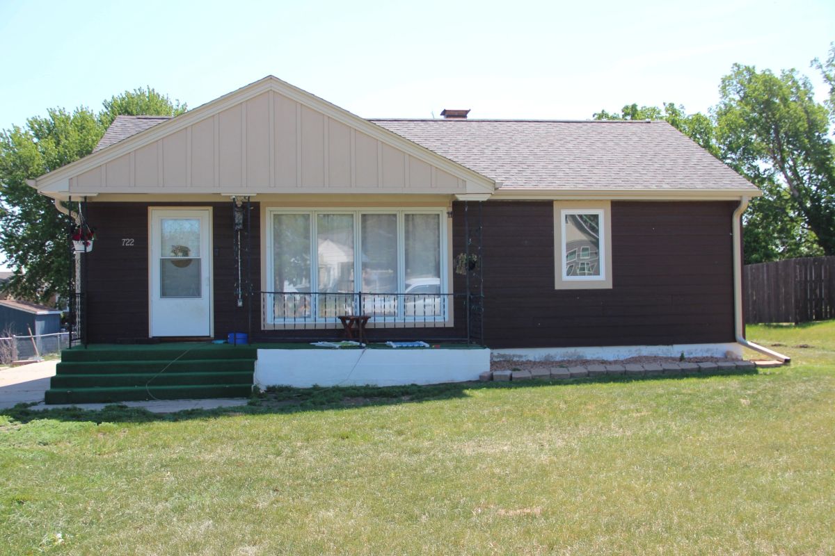 722 Harding Street, Winner, SD