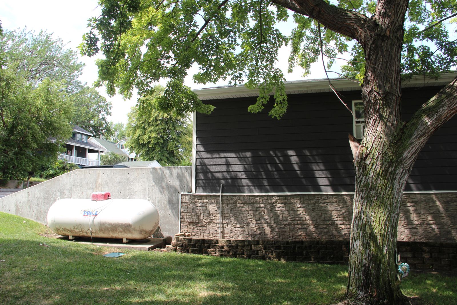 541 Monroe Street, Winner, SD — Winner, SD real estate photo thumbnail 2