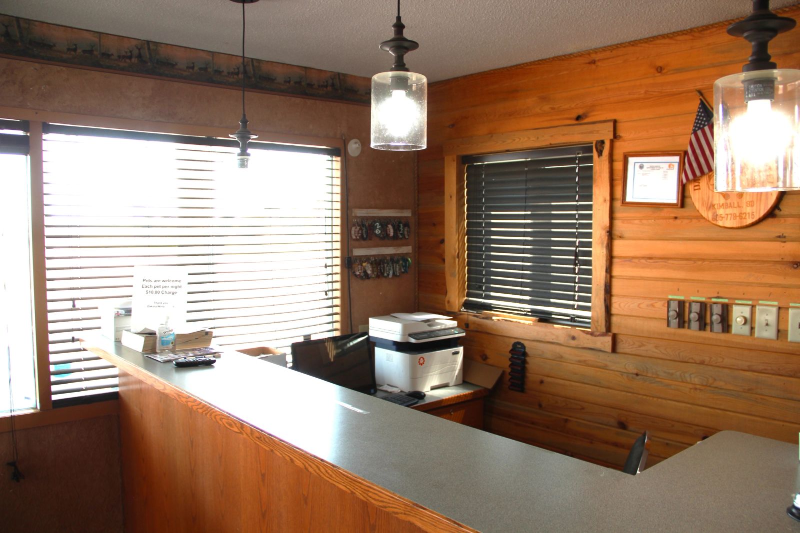 Dakota Winds Motel, Kimball, SD — Kimball, SD real estate photo thumbnail 4