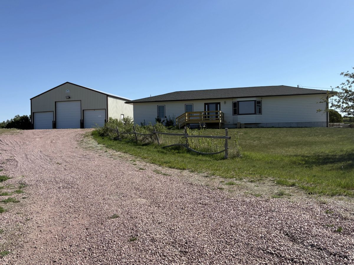 27268 297th Avenue, Carter, SD